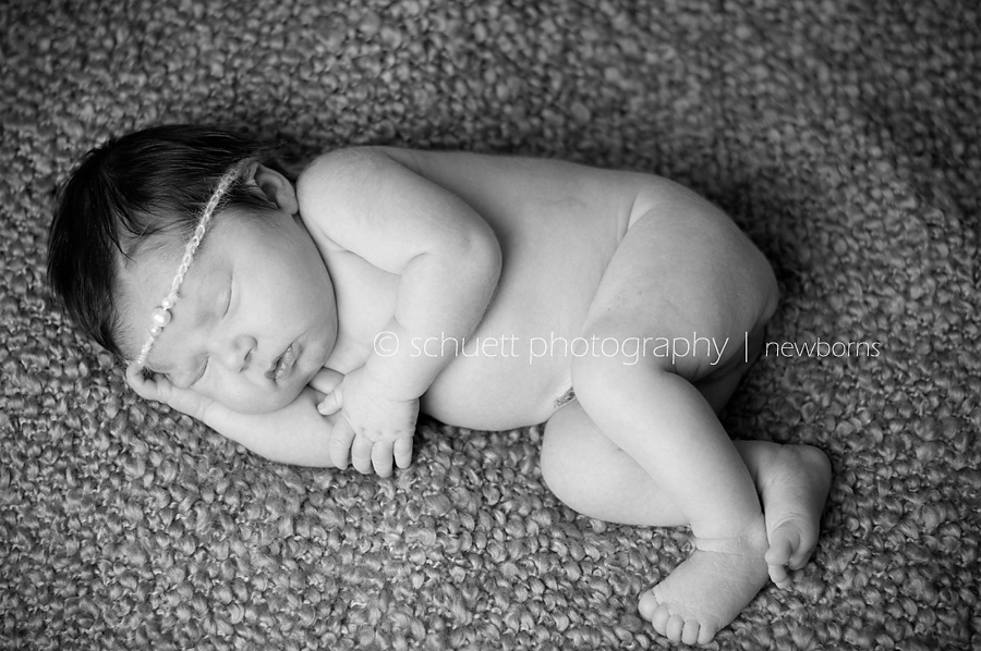 Milwaukee Wisconsin Newborn Photography10 Black and white newborn photography in Milwaukee